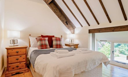 3 Bed in Dorchester 7