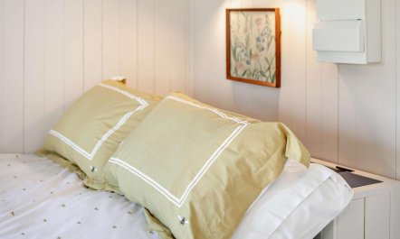 1 Bed in Bridport 9