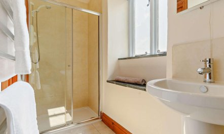 2 Bed in Launceston 8