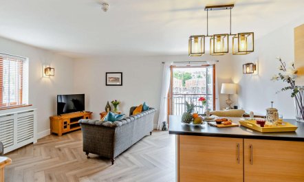 1 Bed in Milford Haven 3