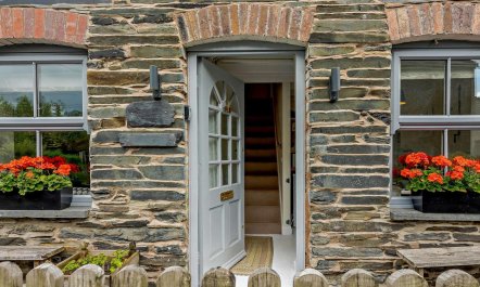 1 Bed in Machynlleth 2