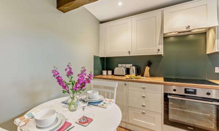 2 Bed in Middlesbrough 9