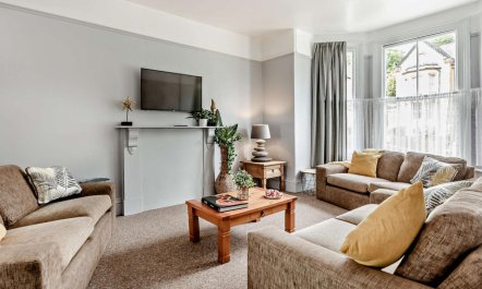 4 Bed in Ilfracombe 2