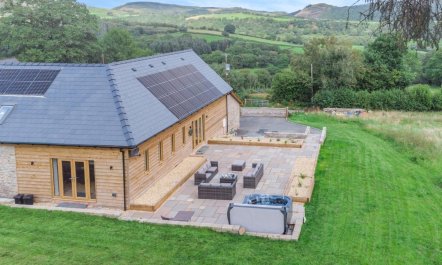 5 Bed in Builth Wells 1