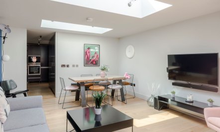 The Master of Ceremonies 0