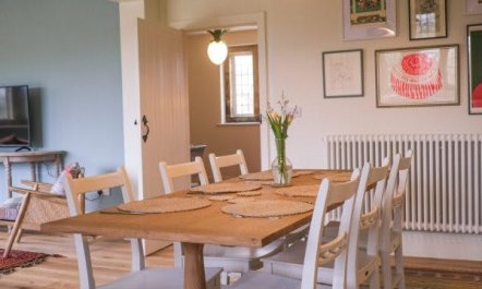 The Country Cottage 2