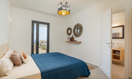 Sea Breeze Reverie 3