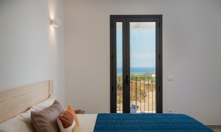 Sea Breeze Reverie 4