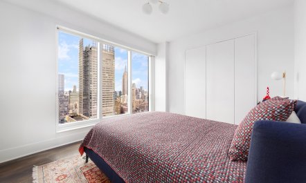 The Manhattan 8