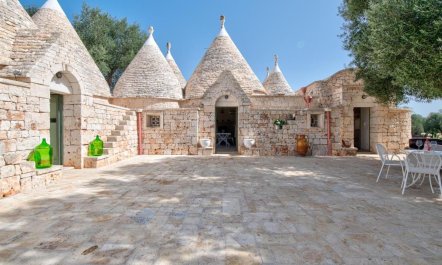 The Little Palace 1