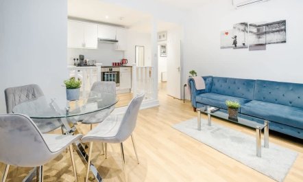 The Magnificent London 4