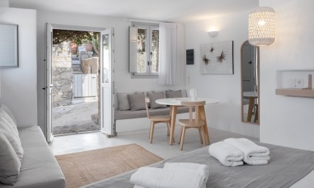 The Glittering Blue 1