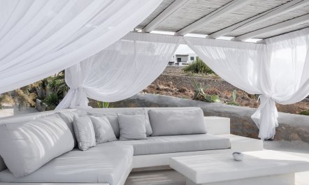 The Glittering Blue 3