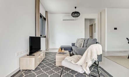 Cityscape Oasis 3
