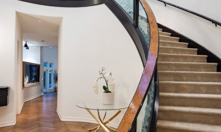 The Hollywood Ghost 8