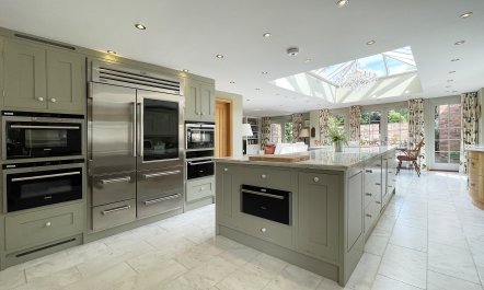 The Woodlark 4