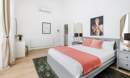 Queen Elizabeth II 7