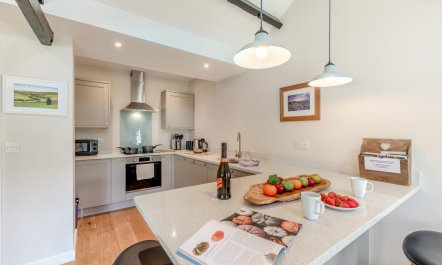 2 Bed in Richmond 6