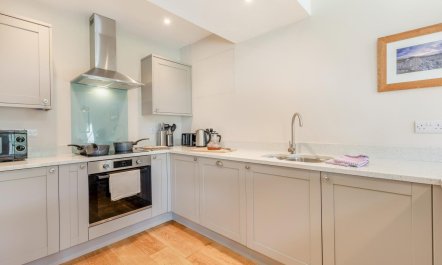2 Bed in Richmond 1