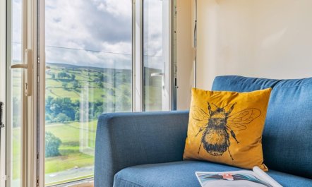 2 Bed in Richmond 8