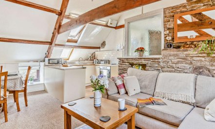 1 Bed in Crickhowell 2