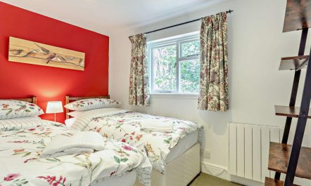 2 Bed in St. Leonards-on-sea 7