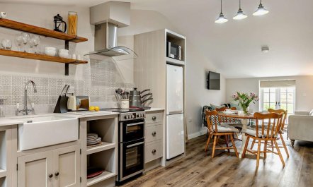2 Bed in Barnstaple 1