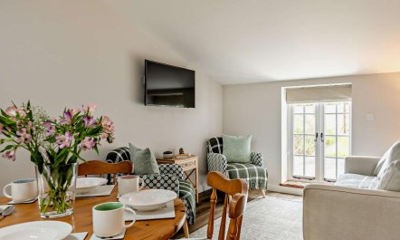 2 Bed in Barnstaple 6