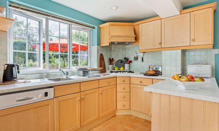 3 Bed in Winchelsea 8