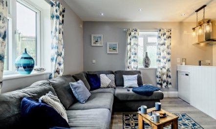 2 Bed in Poole 6