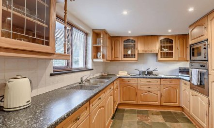 3 Bed in Windermere 3