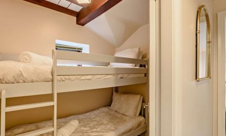 3 Bed in Windermere 8