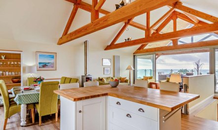 4 Bed in Dorchester 1