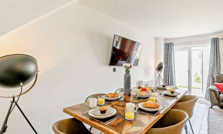 3 Bed in Hope Valley 3