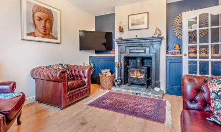 3 Bed in Freshwater 7