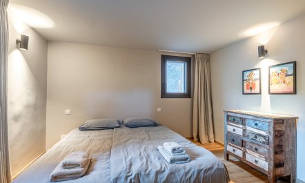 The Scent of Flowers 1