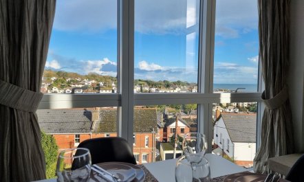 2 Bed in Teignmouth 4