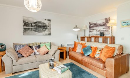 3 Bed in Haverfordwest 1