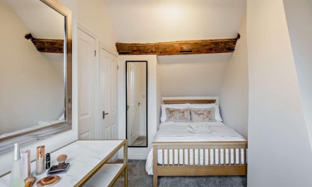 2 Bed in Warwick 3