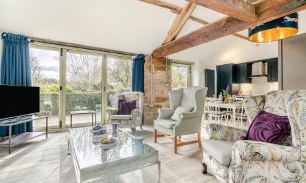 1 Bed in Chop Gate 8