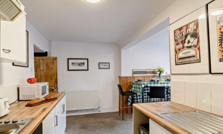 2 Bed in Fishguard 4