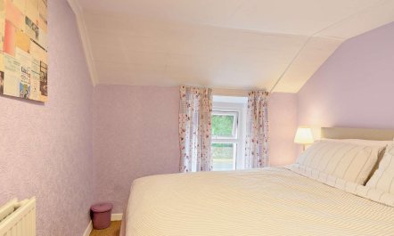 2 Bed in Fishguard 9