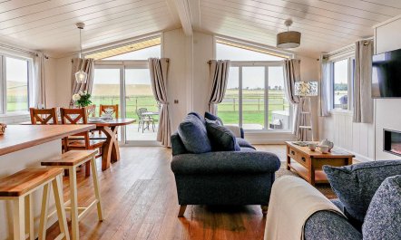 2 Bed in St. Andrews 7