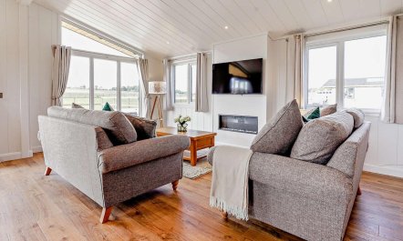 2 Bed in St. Andrews 3