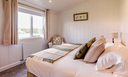 2 Bed in St. Andrews 8