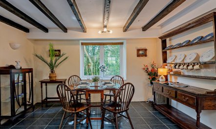 2 Bed in Machynlleth 6