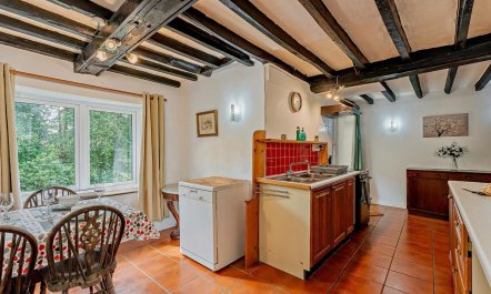 2 Bed in Machynlleth 4