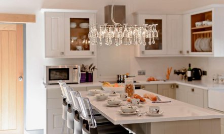 2 Bed in Chop Gate 7