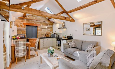 1 Bed in Chop Gate 1