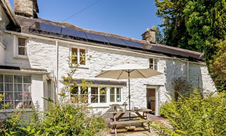 2 Bed in Machynlleth 3